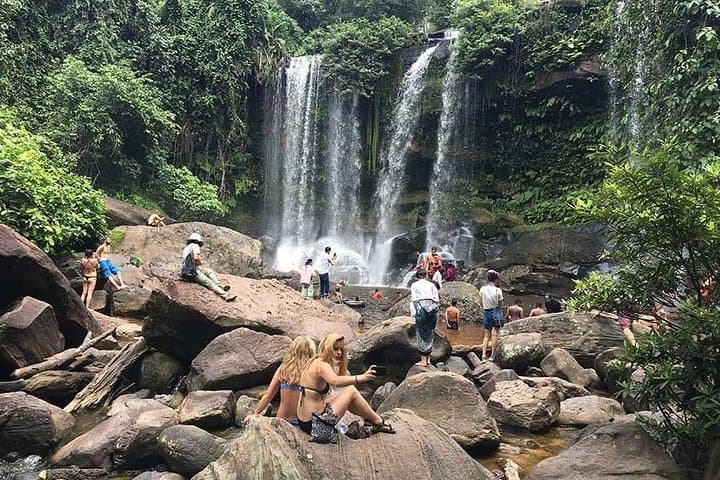 Private 2-Day Angkor Wat Tour: Sunrise, Phnom Kulen Waterfall & Beng Mealea