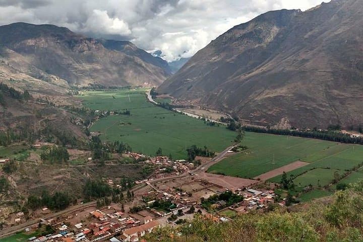 Sacred Valley Full-Day Tour: Moray Terraces, Maras Salt Mines & Ollantaytambo photo 3
