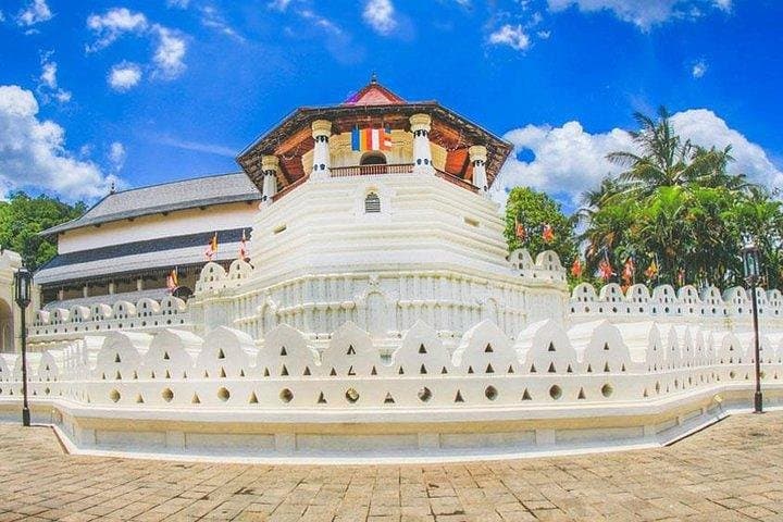 Sri Lanka 7-Day Cultural & Coastal Tour — Sigiriya, Kandy, Galle, Bentota photo 2