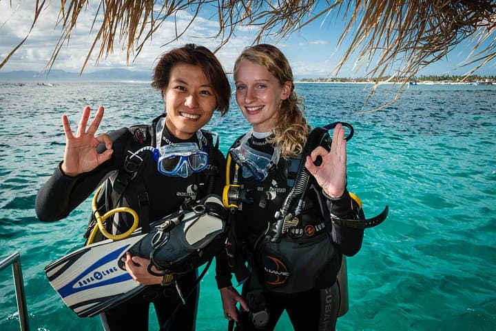 PADI Advanced Open Water Course on Nusa Lembongan — 5 Dives to 30m photo 4
