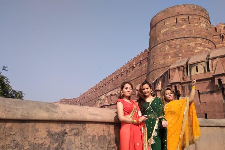 Private Sunrise Taj Mahal Trip by Car from Delhi — Early Morning Agra Visit photo 3
