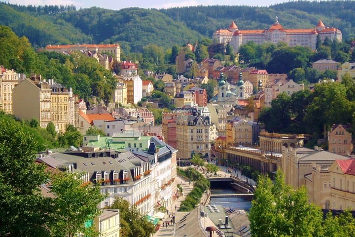 Karlovy Vary Spa Town: Mineral Springs, Historic Colonnades & Relaxation