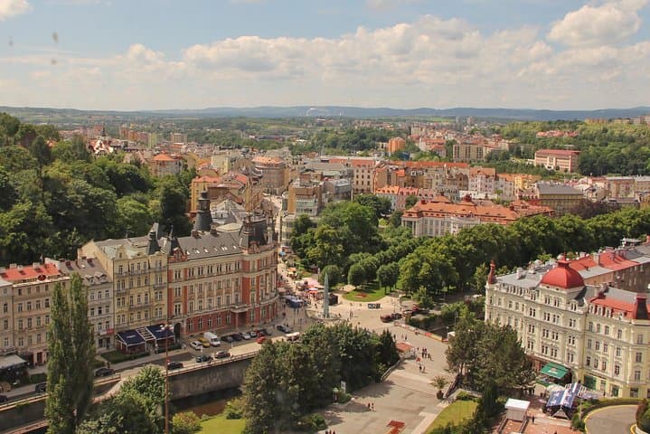 Karlovy Vary Spa Town: Mineral Springs, Historic Colonnades & Relaxation photo 3