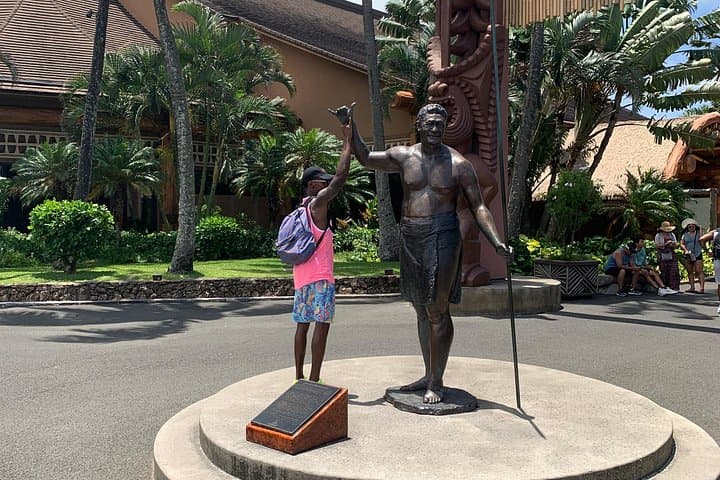 Oahu North Shore Small-Group Tour: Dole Plantation, Haleiwa & Secret Snorkel photo 2