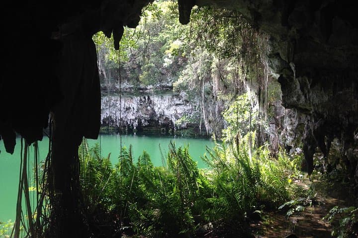 Los Tres Ojos and Santo Domingo Botanical Garden: Cave Lakes, Underground Rivers & a Zen Garden photo 4