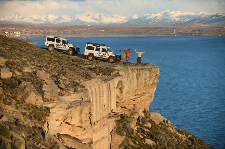 Nativo Experience: Lake Argentino 4x4 Tour & Punta Walichu Cave Lunch photo 2