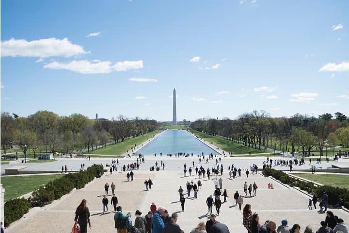 Private DC Daylight Tour — 3-Hour Luxury SUV Sightseeing of Washington, D.C. photo 3