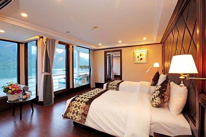 Lan Ha Bay 2-Day Luxury Cruise with Private Balcony Cabin and Kayaking photo 4