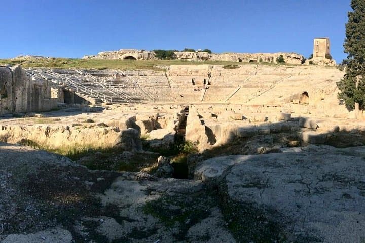 Syracuse Guided Walking Tour — Ortigia & Neapolis Highlights photo 4