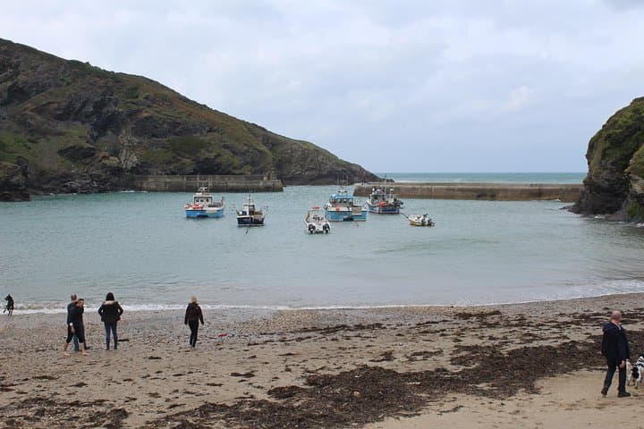 Doc Martin Walking Tour — Port Isaac Filming Locations Guide photo 6