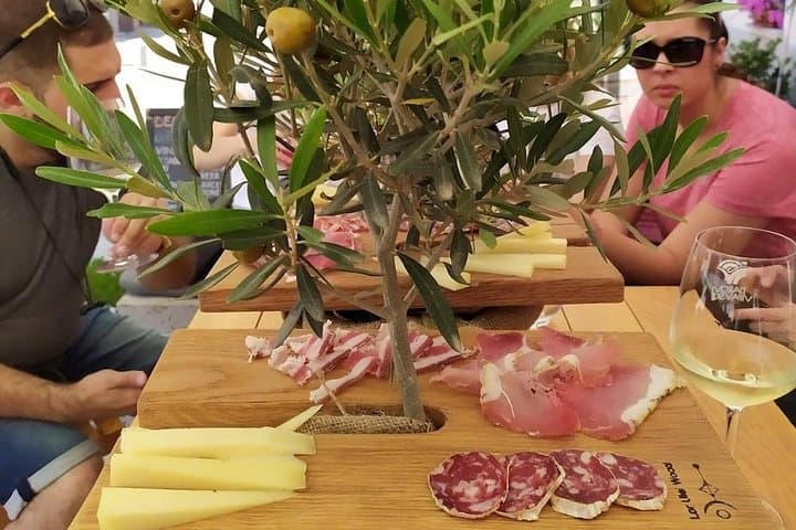 Secret Vineyards E‑Bike Tour in Vipava Valley — Medieval Villages & Roman Wine photo 2