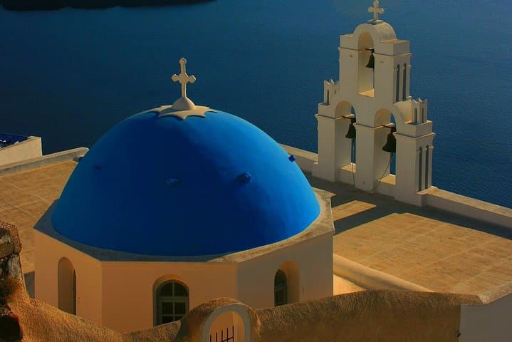Discover Santorini: 5-Hour Private North-Side Caldera & Oia Tour