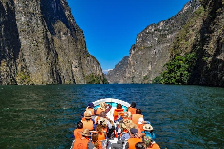 Sumidero Canyon Boat Tour from San Cristóbal: Miradores & Chiapa de Corzo
