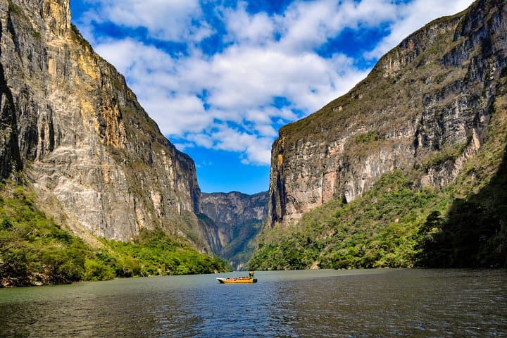 Sumidero Canyon Boat Tour from San Cristóbal: Miradores & Chiapa de Corzo photo 2