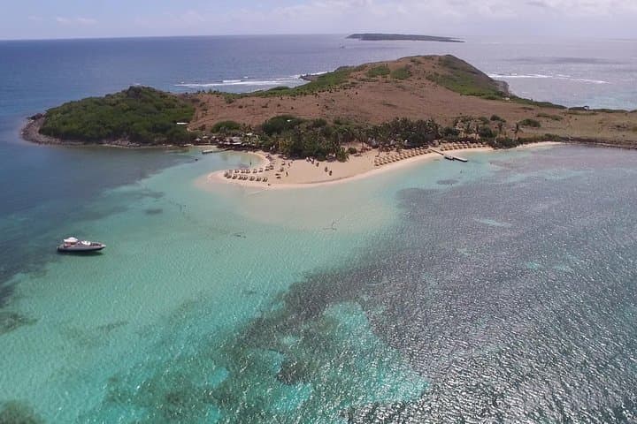 Speed Boat & Snorkeling Day Trip to Tintamarre, Pinel & Creole Rock — St Maarten photo 4