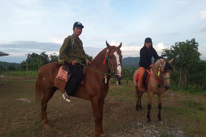 Horseback Village Loop at Inle Lake — 45–60 Minute Stable Ride photo 4