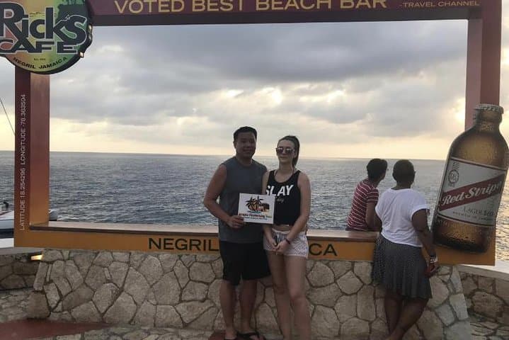 Negril Bamboo Rafting & Rick's Cafe Private Day Tour — Rafting, Cliff Views & Shoreline Massage photo 5