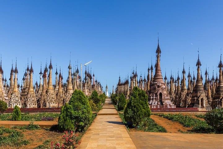 Hidden Face Horseback & Village Stay — 2-Day Naungshwe to Kakku Cultural Ride