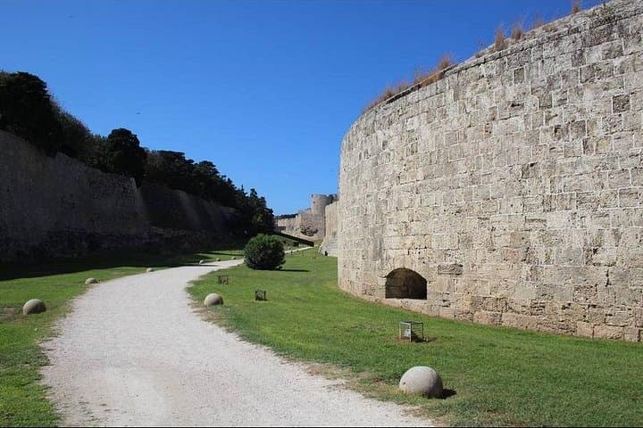 Explore Rhodes by E-Bike: 6-Hour OKAI EB-10 Rental in Rodos photo 3