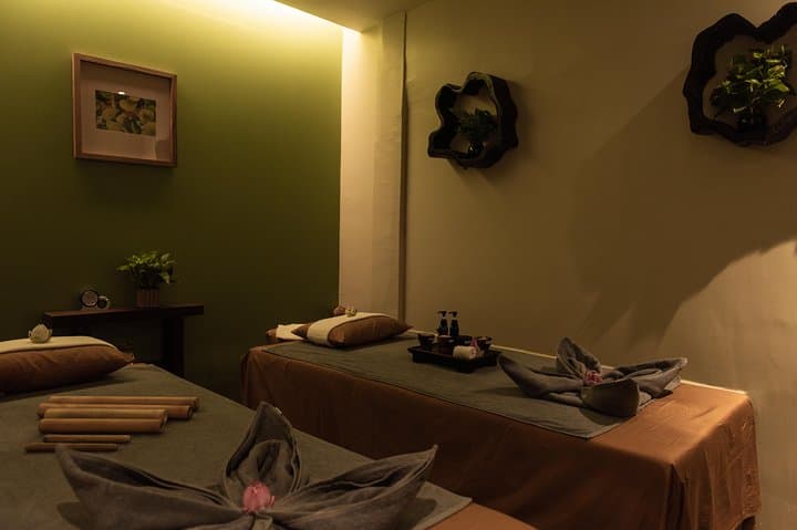 Siem Reap Four-Hand Bliss Massage — 65-Min Relaxation with Free Pickup photo 5