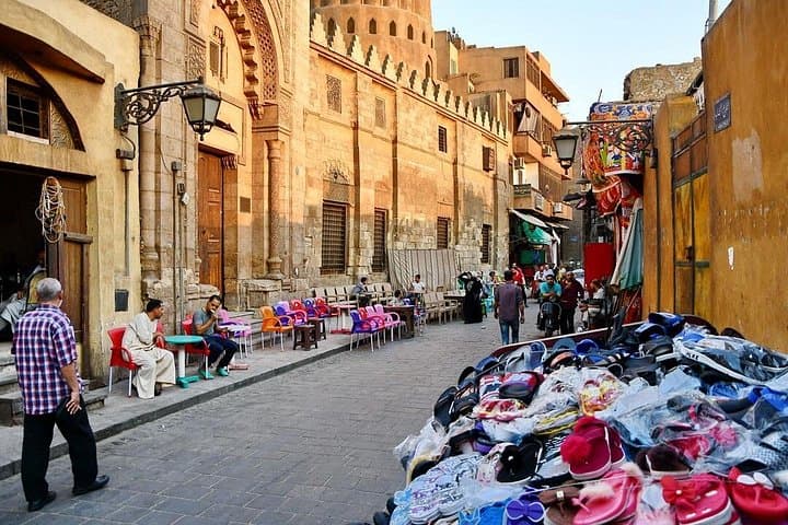 Half-Day Islamic Cairo & Khan El-Khalili Bazaar Walking Tour — Historic Mosques and Market photo 4