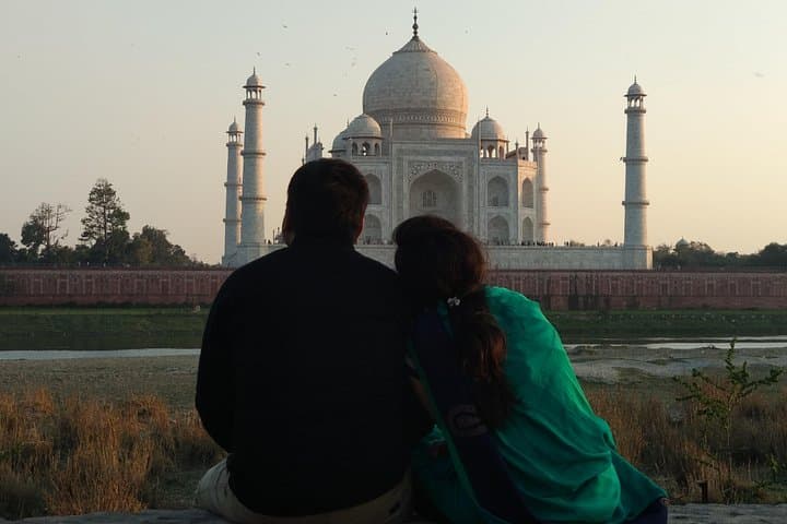 Private Taj Mahal Day Tour from Delhi by Car — Agra Day Trip Guide photo 1