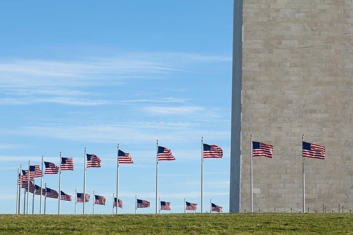 Private 3-Hour Washington DC Luxury Van Tour: Monuments, Memorials & Custom Stops photo 4