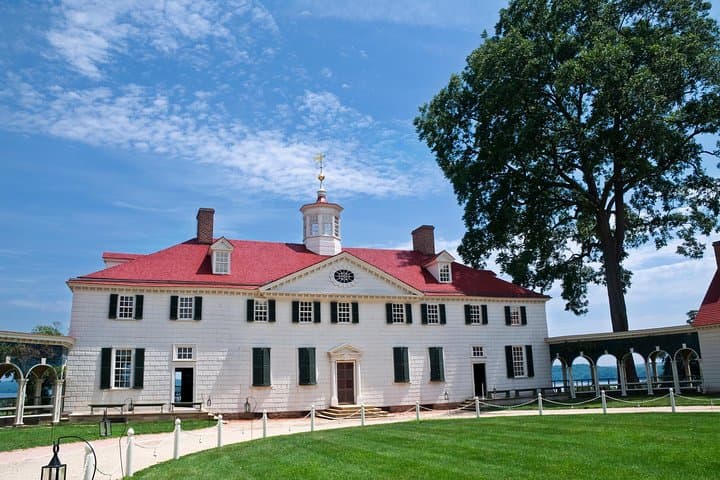 Mount Vernon Walking Tour from Washington DC: A Guided Visit to George Washington's Estate