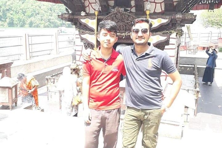 Pokhara One-Day Lakeside & Sights Tour by Sharing Bus photo 4
