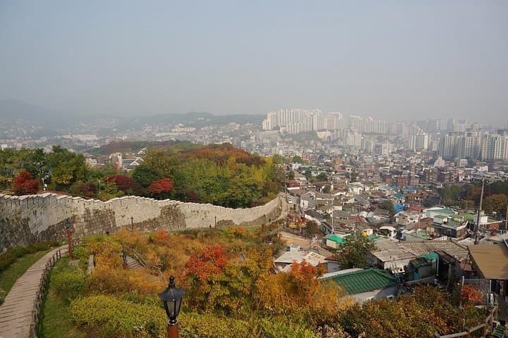 Seoul Fortress Wall Trek: Inwangsan to N-Seoul Tower photo 4