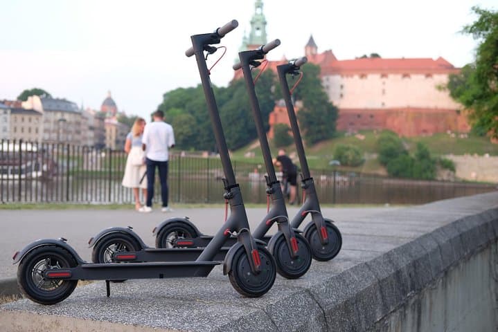Explore Krakow by E-Scooter: 4-Hour City Rental Along the Vistula photo 2