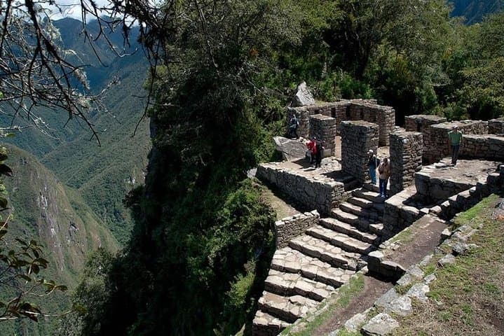Short Inca Trail & Machu Picchu: 2-Day Guided Trek from Cusco photo 6
