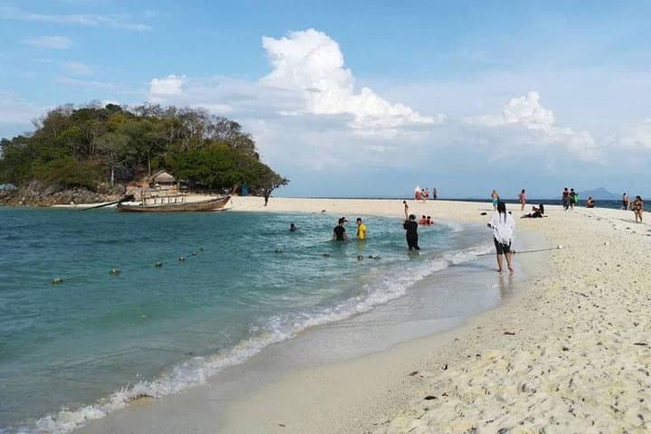 Krabi 7-Islands Longtail Boat Snorkel, Sunset & Beach BBQ photo 4