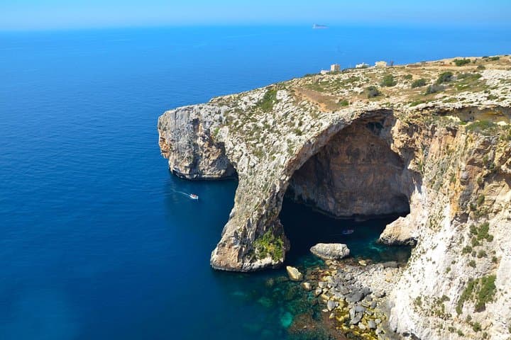 Hagar Qim and Limestone Heritage Guided Tour — Malta's Megalithic Temples and Blue Grotto