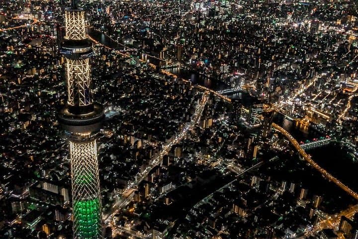 Tokyo & Yokohama Night Helicopter Tour: Skytree, Tokyo Tower & Harbor Lights photo 4