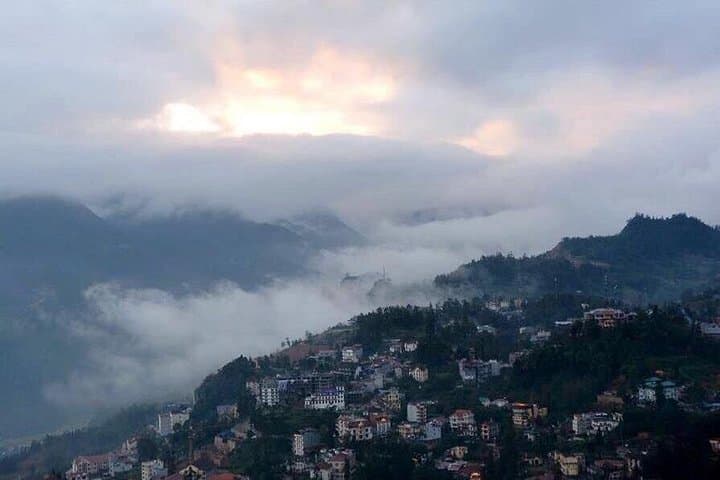 7-Day Fansipan, Sapa & Ha Long Adventure — Cable Car, Treks & Overnight Cruise photo 4