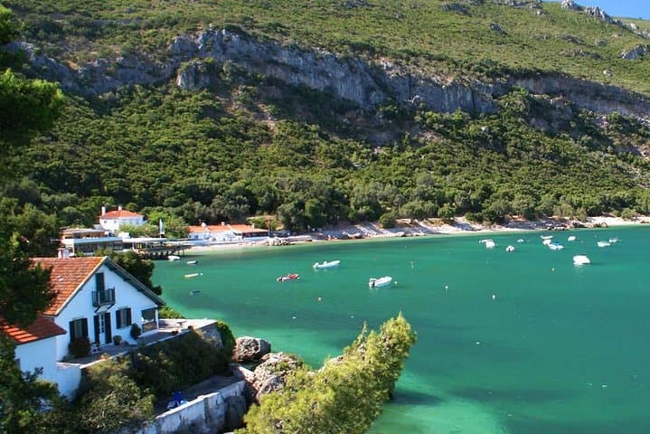 Lisbon, Sintra & Arrábida: 4-Day Private Tour with Fado, Wine and Coastlines photo 4