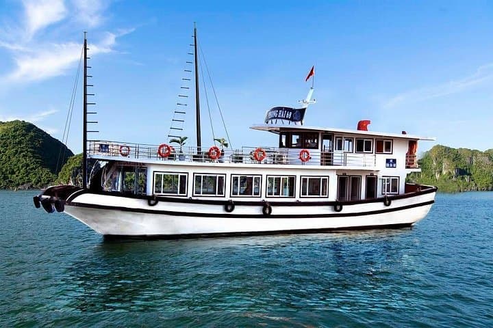 Halong Bay One Day Cruise & Kayak — Viet Dragon Day Trip from Hanoi photo 3