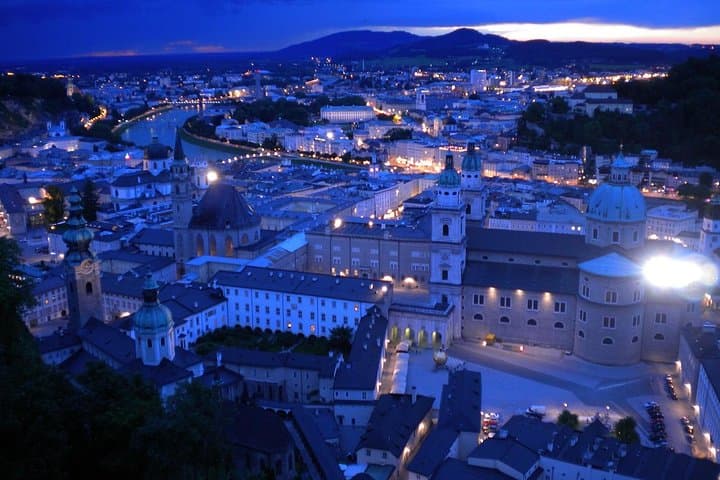 Prague to Salzburg Private Transfer with Two-Hour Sightseeing Stops photo 4