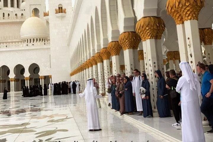 Private Sheikh Zayed Grand Mosque Tour: Insider Guide to Abu Dhabi's Iconic Mosque photo 5