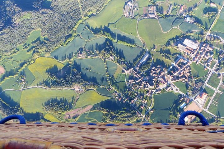 Pre-Pyrenees Hot-Air Balloon Flight from Barcelona: Sunrise Cava Toast & Pyrenees Views photo 5