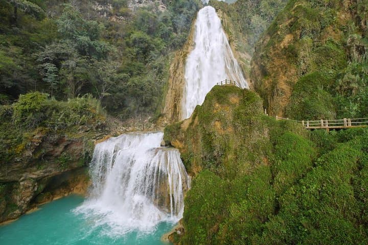 El Chiflón Waterfalls and Montebello Lakes Day Tour from San Cristóbal photo 4