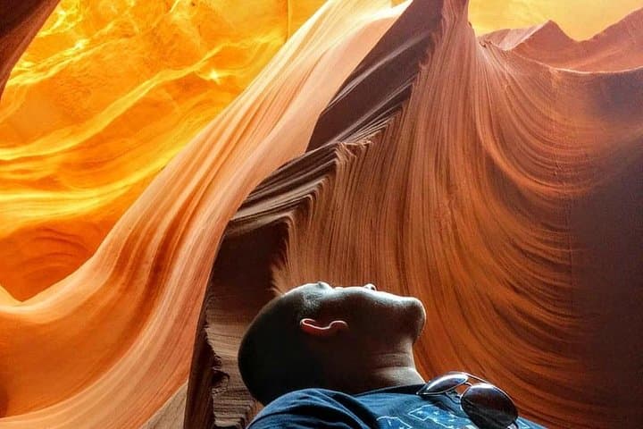 Antelope Canyon and Horseshoe Bend Day Tour from Las Vegas — Slot Canyons & Lunch photo 3