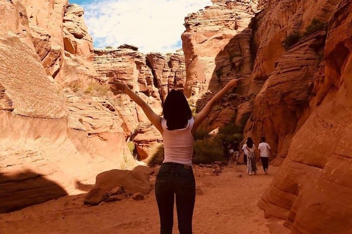 Antelope Canyon and Horseshoe Bend Day Tour from Las Vegas — Slot Canyons & Lunch photo 4