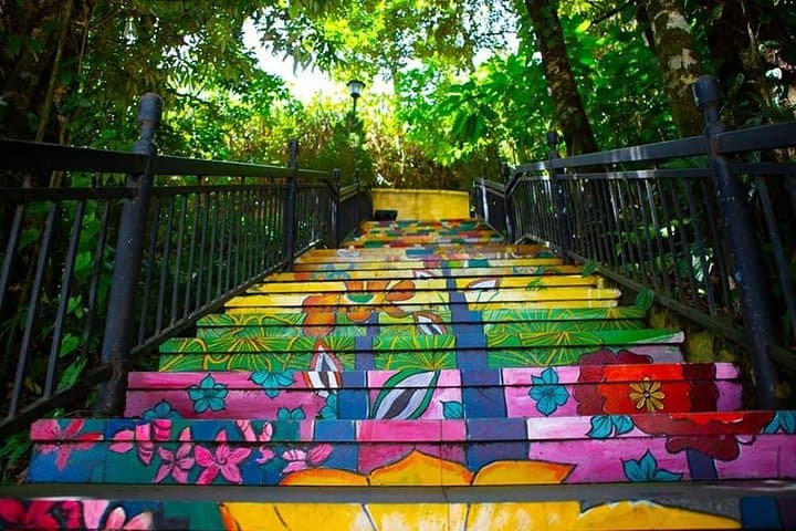 Discover Vietnam's Iconic Golden Bridge and Mystical Marble Mountains photo 5