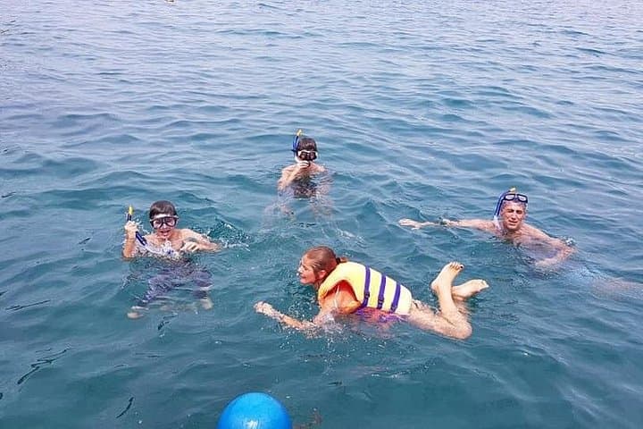 Cham Islands Private Speedboat Snorkeling from Hoi An — Full-Day Swimming & Beach Relaxation photo 2