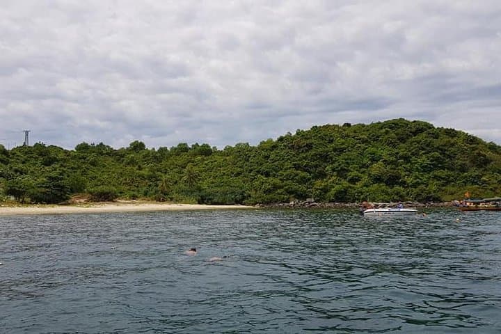 Cham Islands Private Speedboat Snorkeling from Hoi An — Full-Day Swimming & Beach Relaxation photo 4