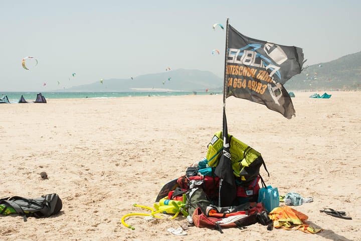 Tarifa Semi-Private Kitesurfing Lesson (2h) with Local Experts photo 6