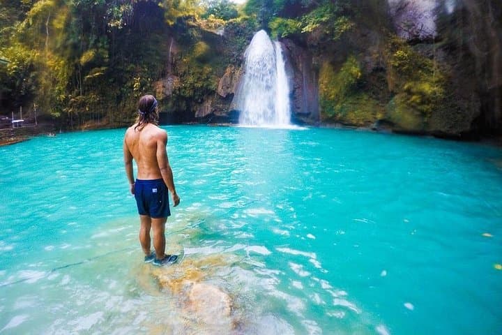 Pescador Island & Kawasan Falls: Sardine Run, Turtles and Badian Canyoneering photo 3