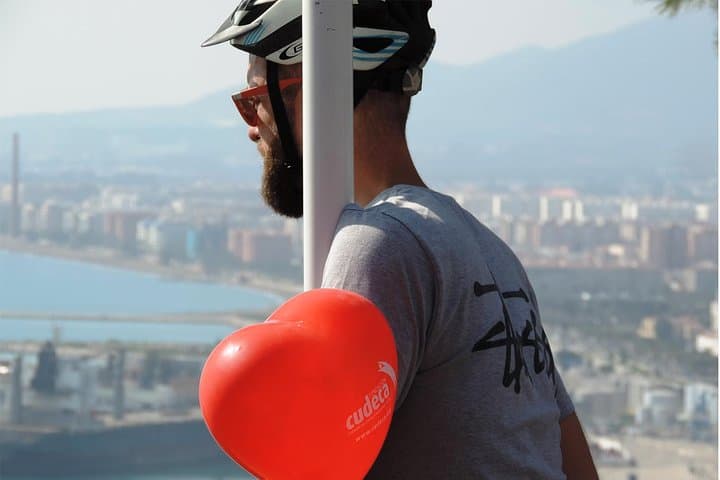 E‑Bike Tour & Full‑Day Rental in Málaga: City Sights to Coastal Promenades photo 5
